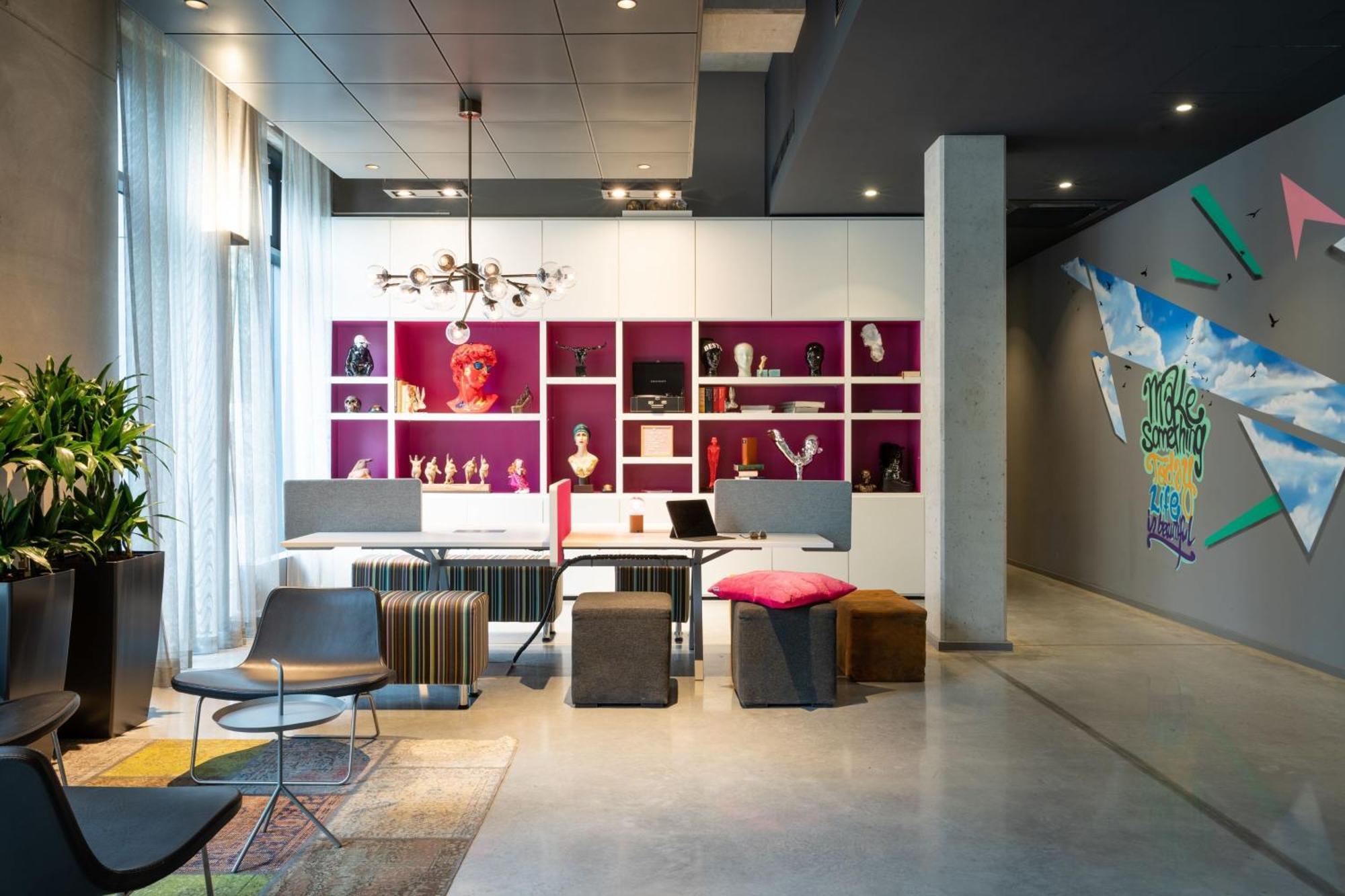 Moxy Frankfurt Airport Ξενοδοχείο Φραγκφούρτη Εξωτερικό φωτογραφία